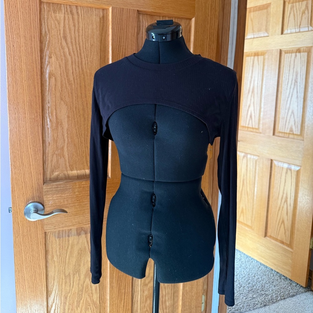 Black long sleeve shrug